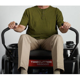 Rider TORO TimeCutter ZR 4200 T con Apparato di Taglio in Carpenteria